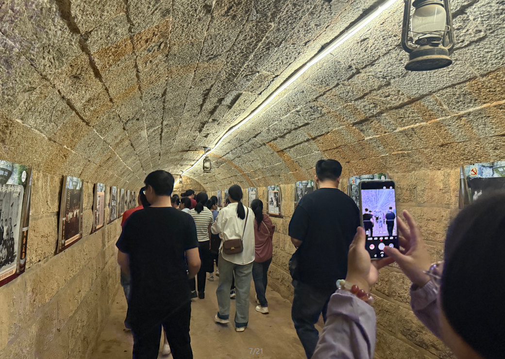 1761617696910865.png 4ee77bfa-f2b4-4a4e-8c76-cba91faaf6b7.png